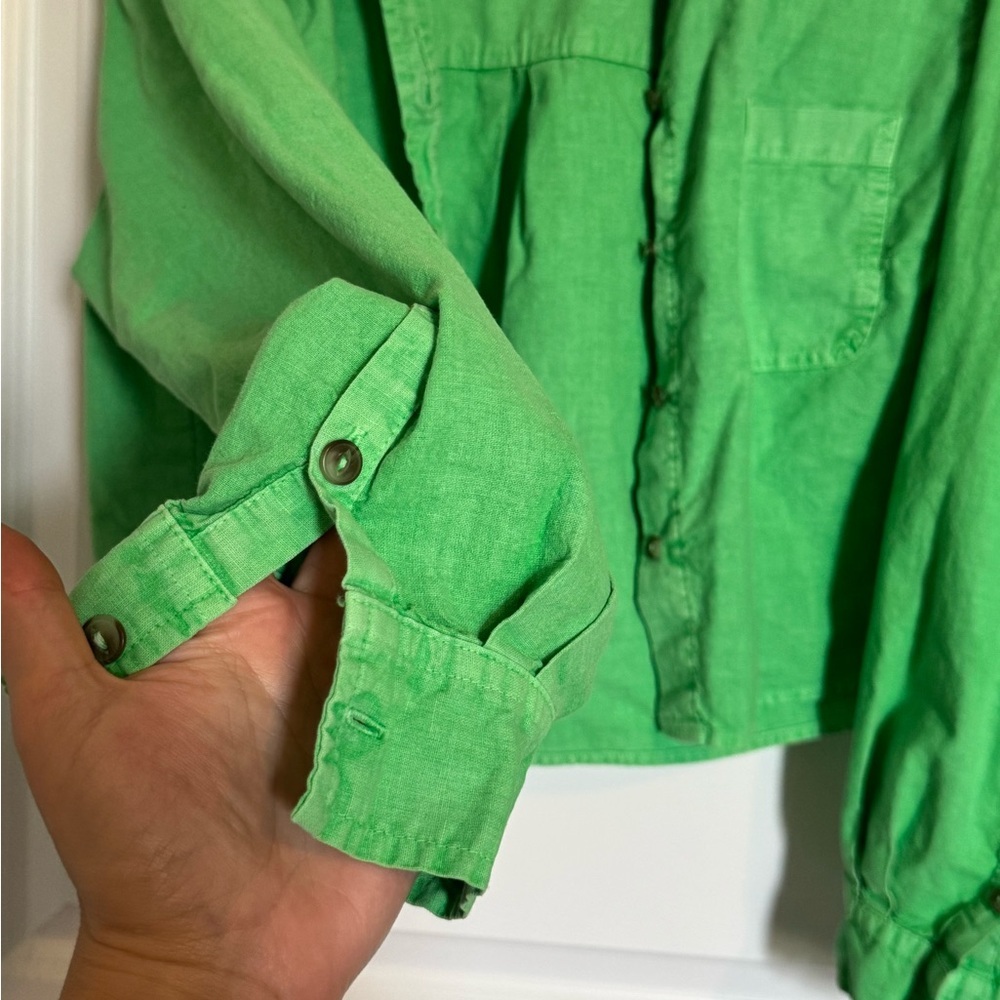 Cropped Green Button-Up Shacket Shirt - Picture 5 of 8